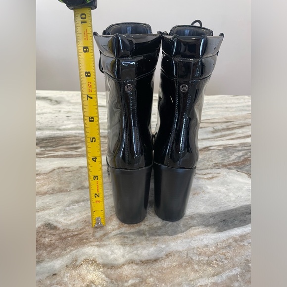 NWOT MICHAEL KORS ROSARIO PATENT LEATHER BLACK LACE-UP SIDE ZIP BOOT - Picture 8 of 10